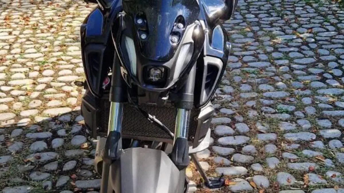 Yamaha MT-07 Pure (2023 - 25)  (2)