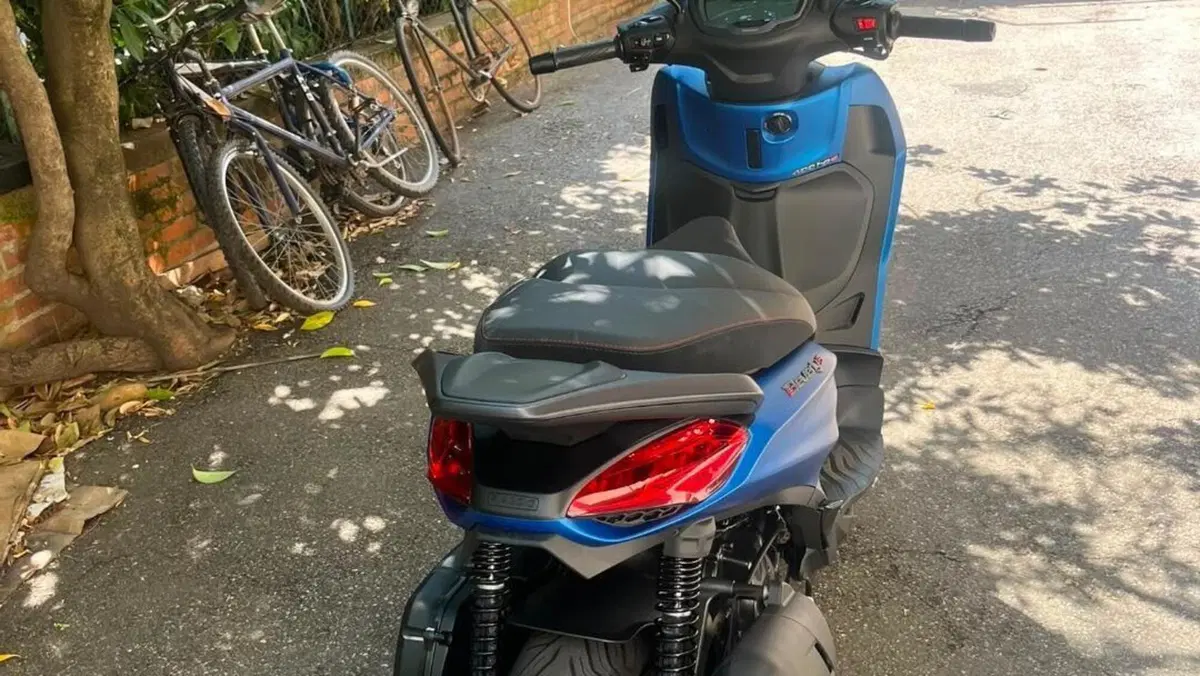 Piaggio Beverly 400 S (2025 - 26)  (3)
