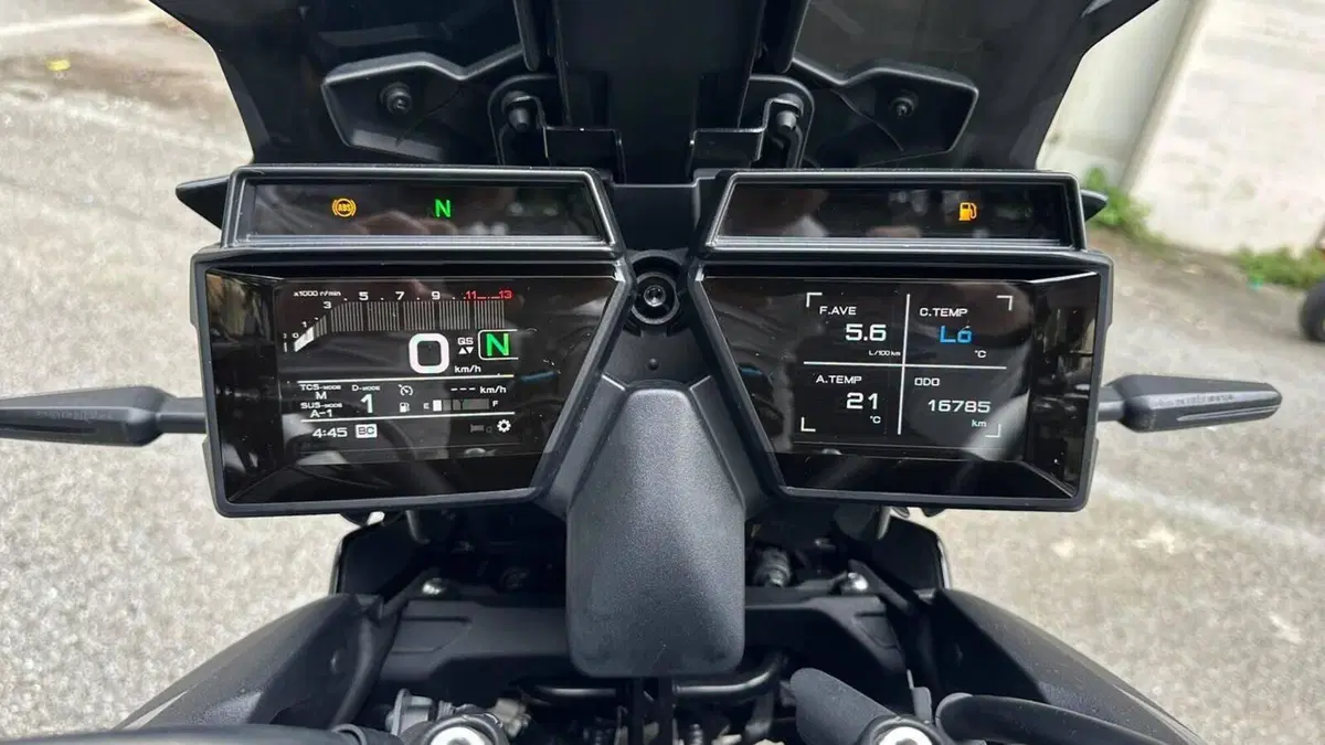 Yamaha Tracer 9 GT (2021 - 24)  (4)