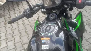 Kawasaki Z 650 (2025 - 27)  (4)