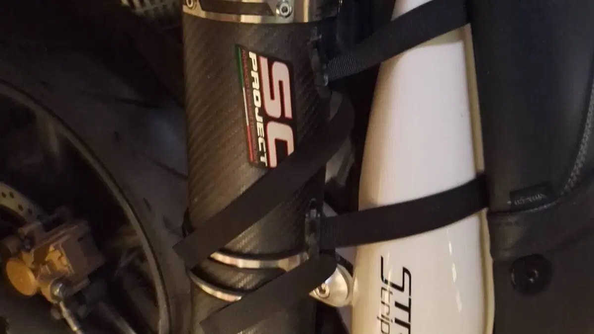 Triumph Street Triple (2007 - 12)  (9)