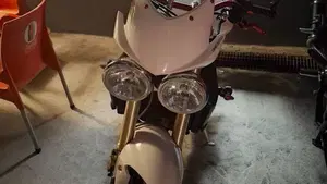 Triumph Street Triple (2007 - 12)  (12)