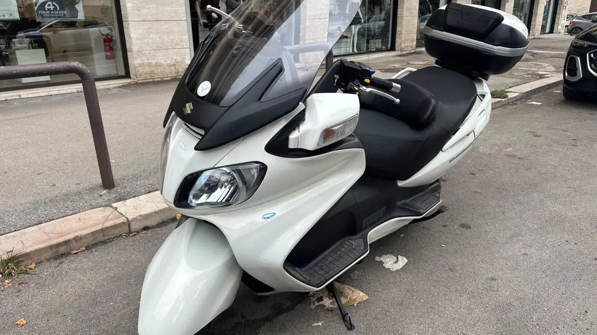 Suzuki Burgman AN 650 Executive ABS (2006 - 12)  (2)