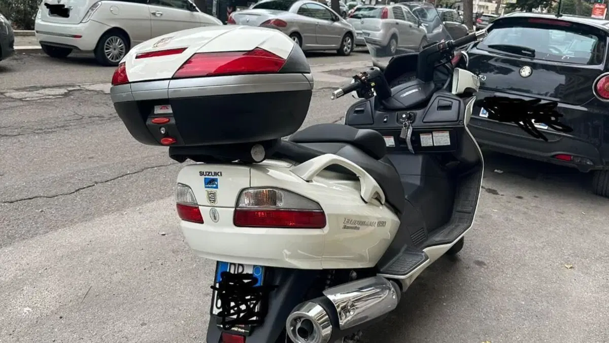 Suzuki Burgman AN 650 Executive ABS (2006 - 12)  (4)