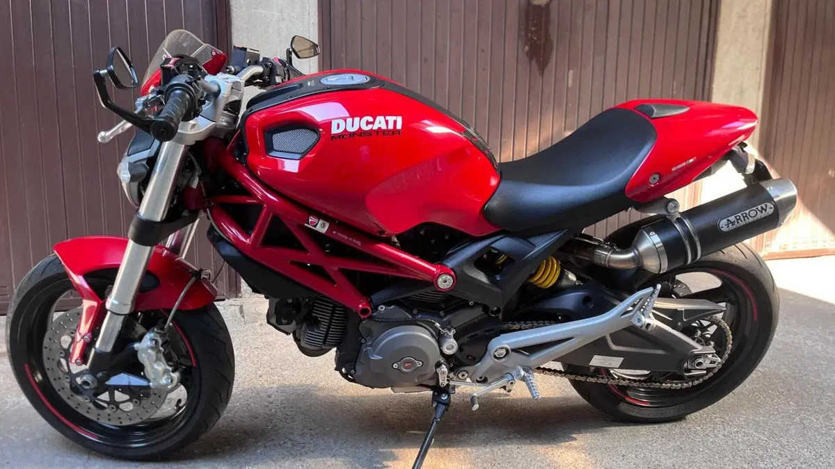 Ducati Monster 696 Plus (2007 - 14) 