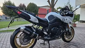Yamaha FZ8 (2010 - 12)  (4)