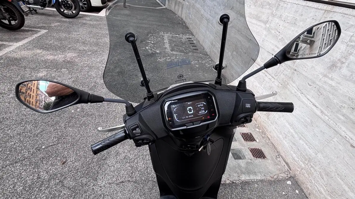 Piaggio Liberty 125 S (2025 - 26)  (7)