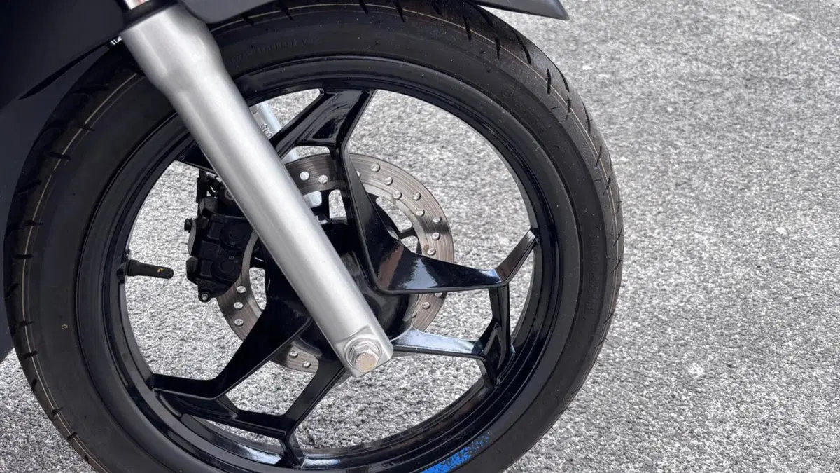 Piaggio Liberty 125 S (2025 - 26)  (13)