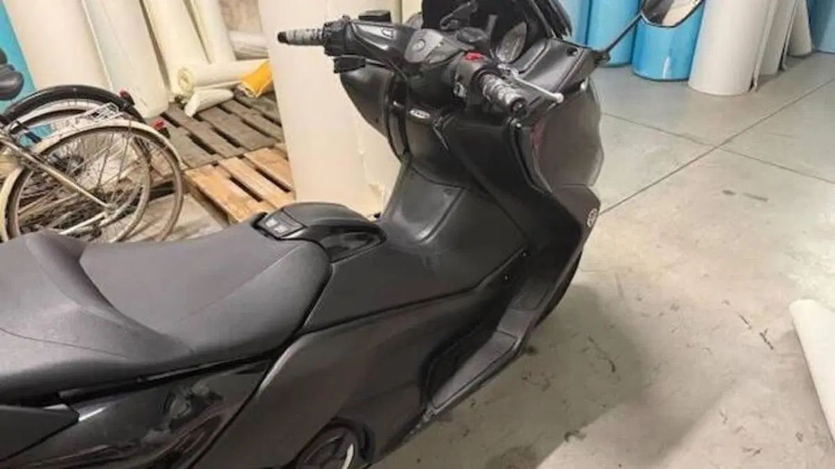 Yamaha T-Max 530 (2017 - 19)  (6)