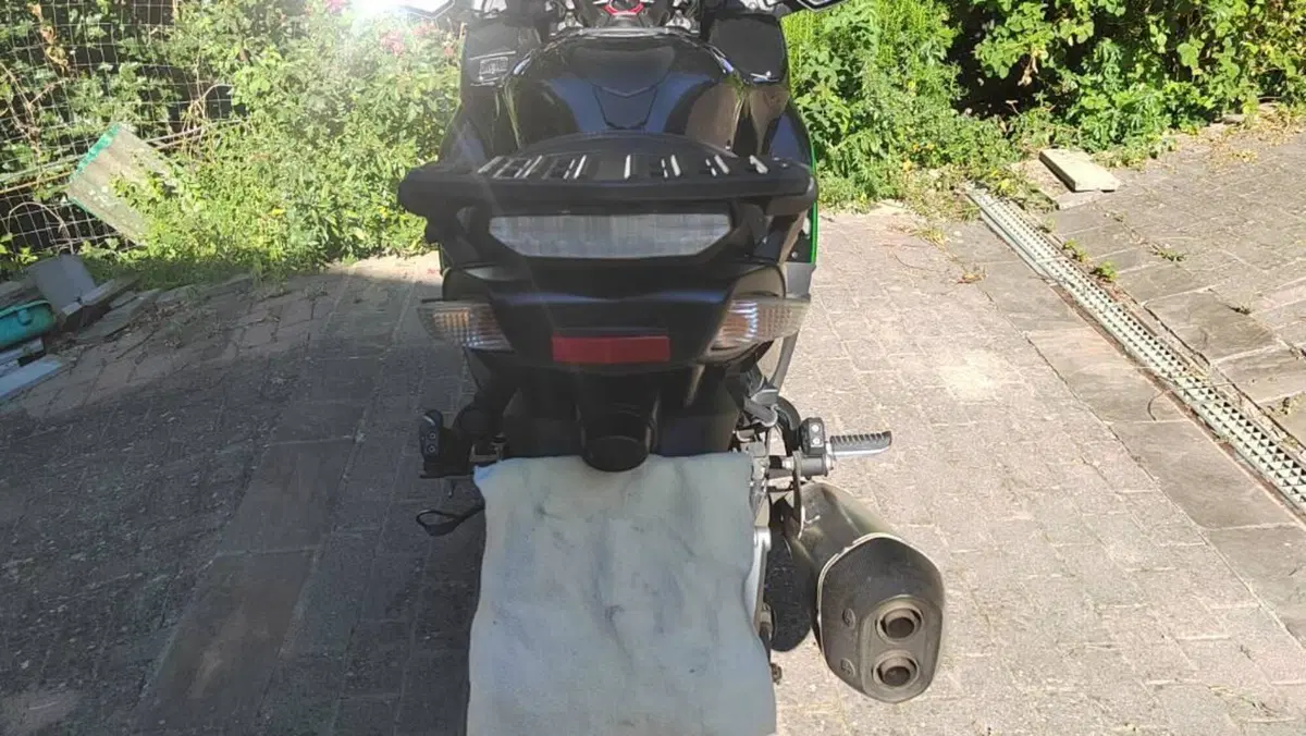 Kawasaki GTR 1400 ABS (2015 - 16)  (4)