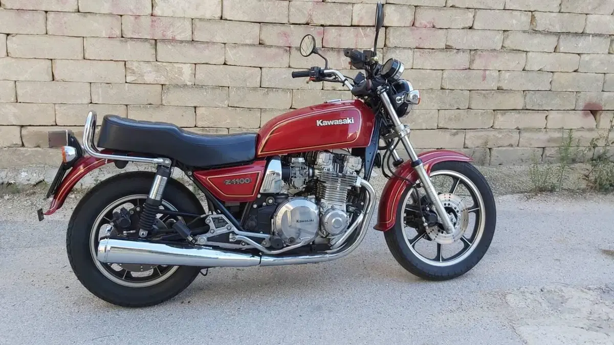 Kawasaki   (2)