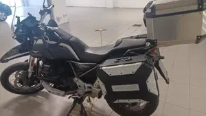 Moto Guzzi V85 TT Guardia d'Onore (2022 - 23)  (2)