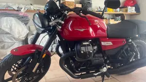 Moto Guzzi V7 Sport (2025 - 26) 
