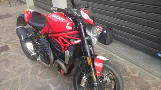 Ducati Monster 1200 R (2016 - 19) usata