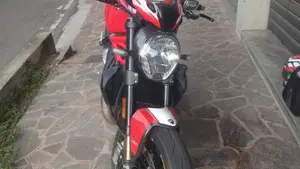 Ducati Monster 1200 R (2016 - 19)  (6)