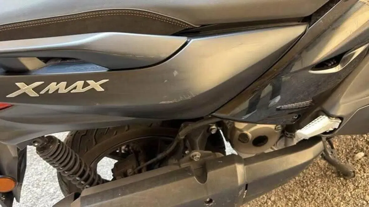 Yamaha X-Max 300 Tech Max (2020)  (10)