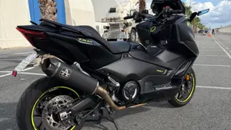 Yamaha T-Max 560 (2022 - 24)