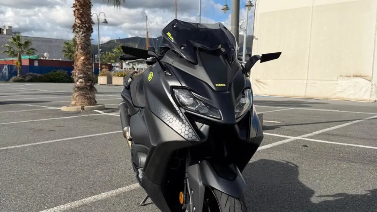 Yamaha T-Max 560 (2022 - 24)  (2)