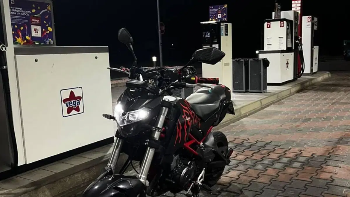 Benelli Tornado Naked T 135 (2017 - 18)  (5)