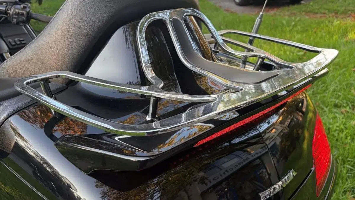 Honda GL 1800 Gold Wing (2012 - 17)  (6)