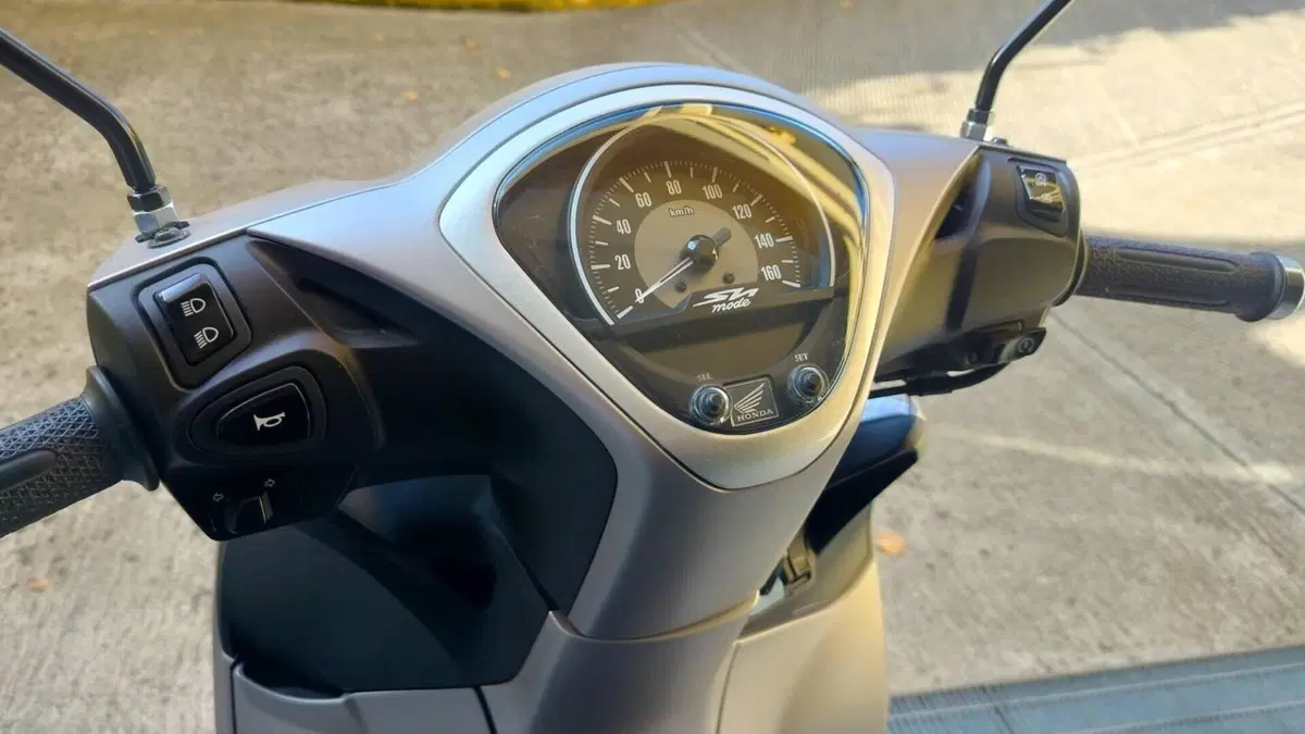 Honda SH 125 Mode (2021 - 23)  (7)