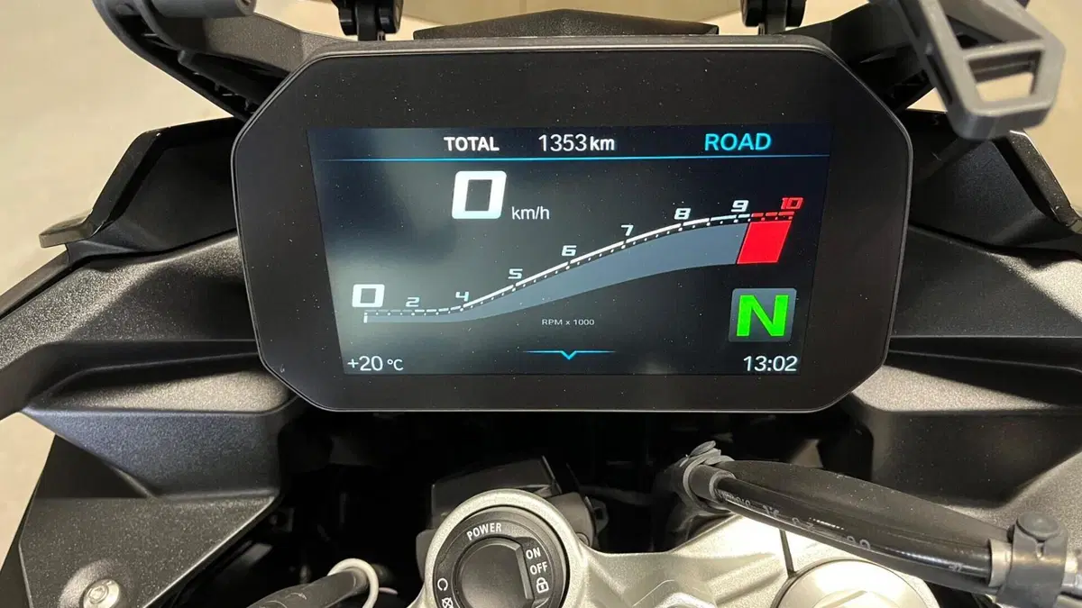 Bmw F 900 XR (2025 - 27)  (5)