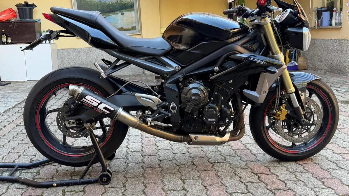Triumph Street Triple (2013) 