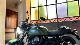 Moto Guzzi V7 Stone (2021 - 24) usata