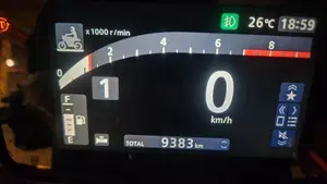 Honda Forza 750 (2025 - 26)  (11)