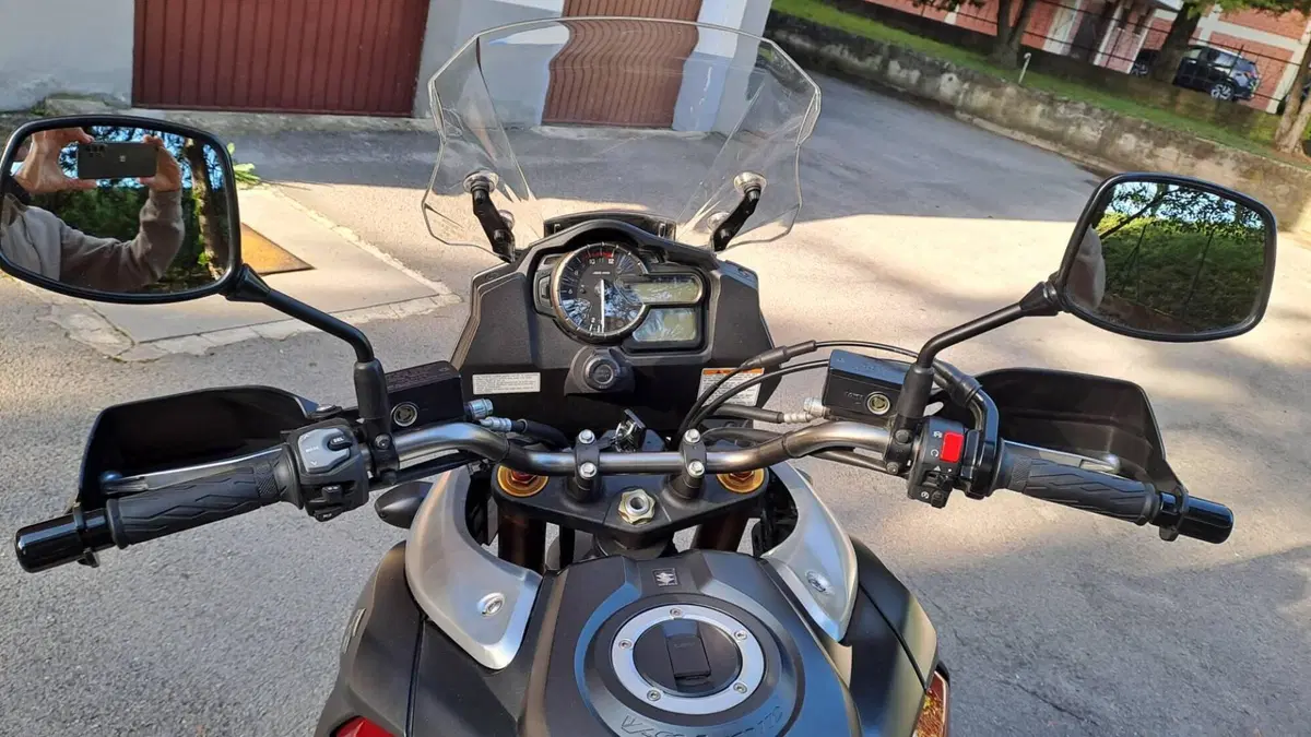 Suzuki V-Strom 1000 ABS (2014 - 17)  (7)