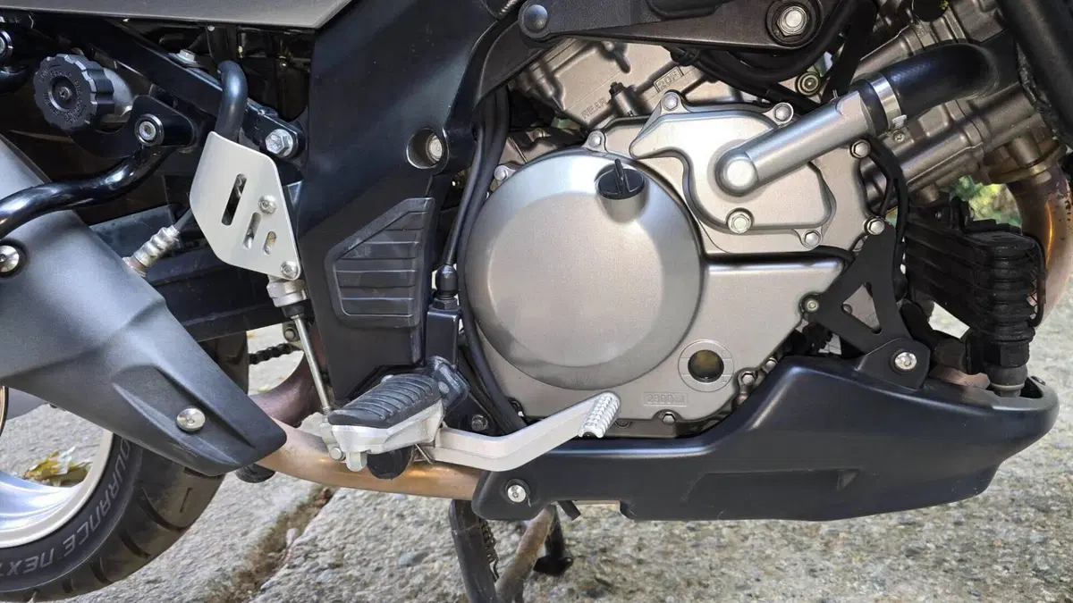 Suzuki V-Strom 650 Traveller ABS (2008 - 11)  (11)