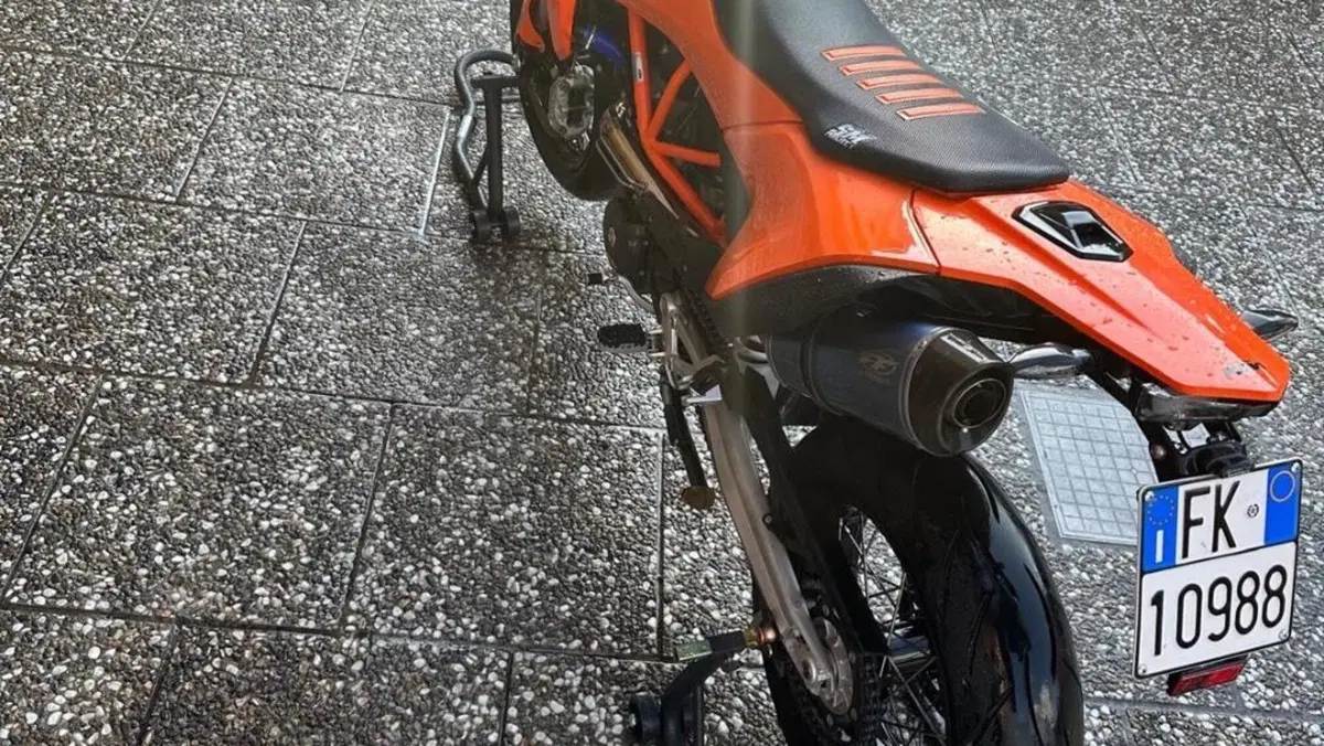KTM 690 SMC R (2023 - 25)  (7)