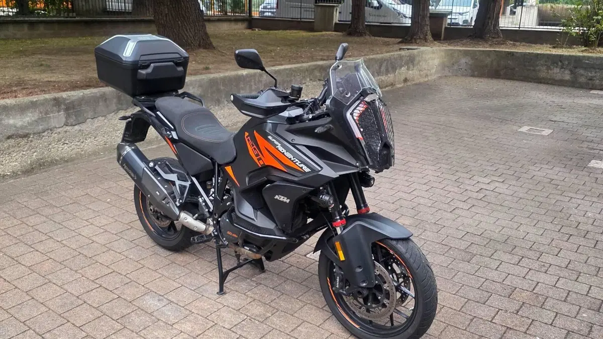 KTM 1290 Super Adventure S (2021 - 25)  (2)