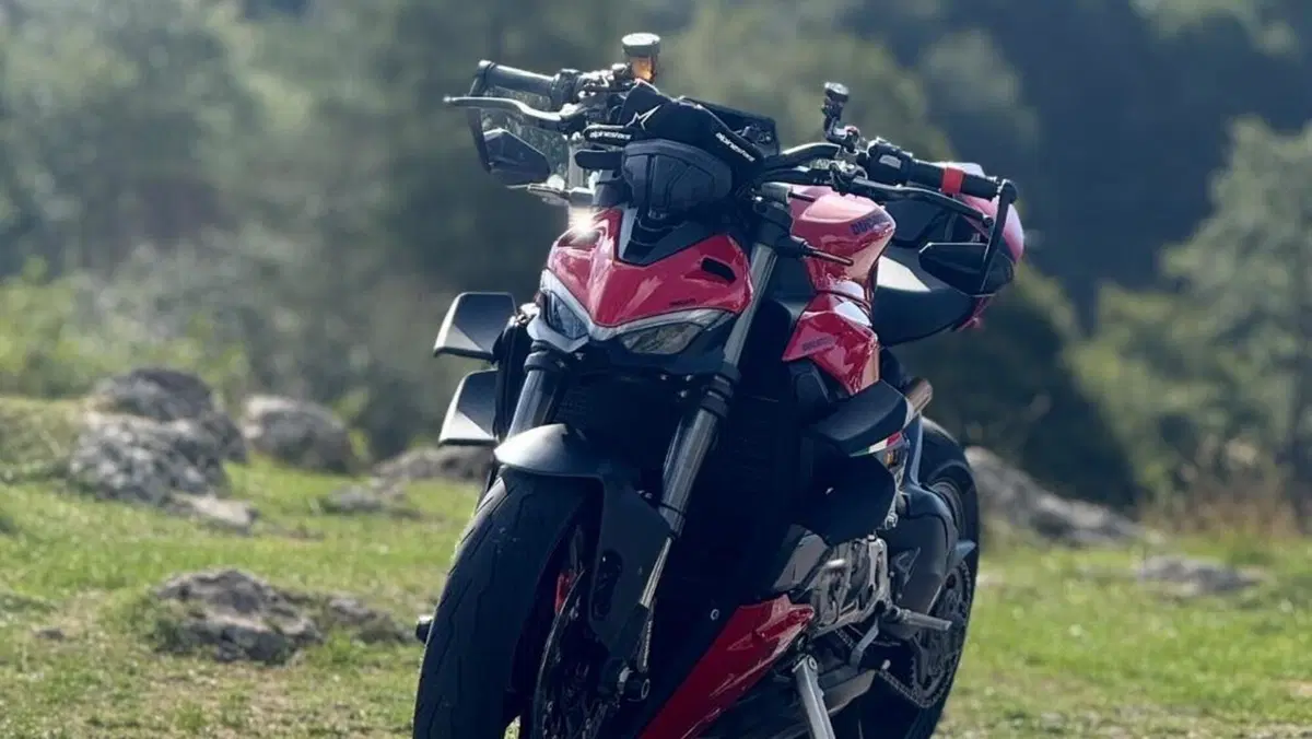 Ducati Streetfighter V2 (2022 - 24) 