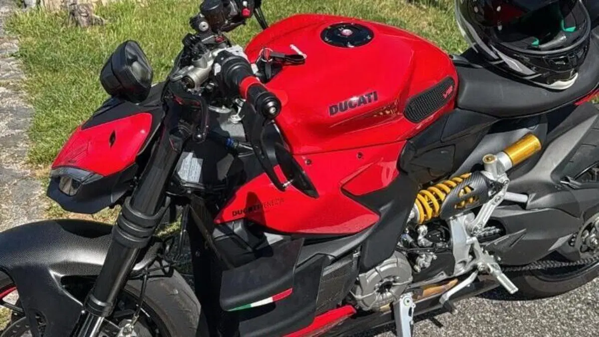 Ducati Streetfighter V2 (2022 - 24)  (2)