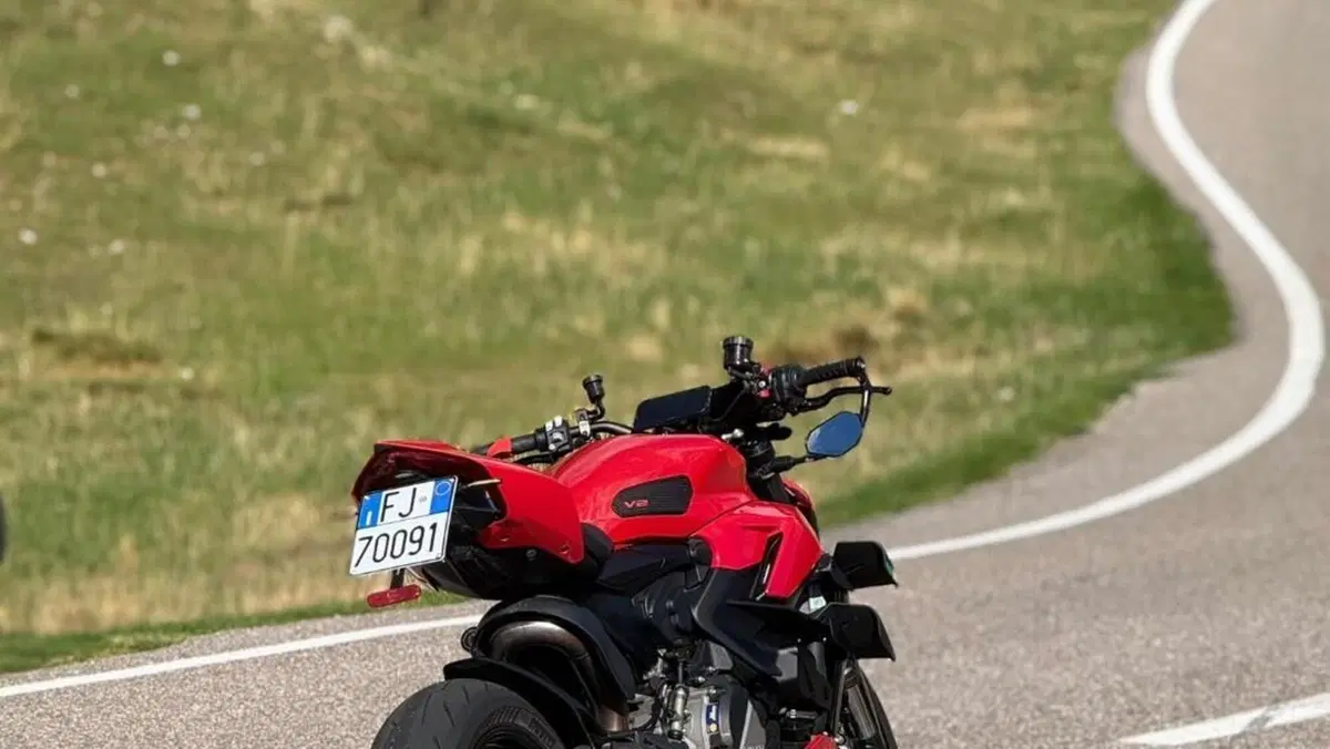 Ducati Streetfighter V2 (2022 - 24)  (3)