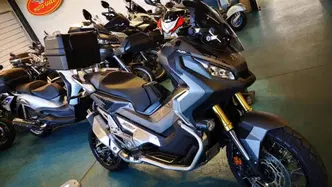 Honda X-ADV 750 Travel Edition (2017) usata