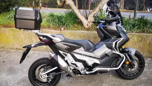 Honda X-ADV 750 Travel Edition (2017)  (2)