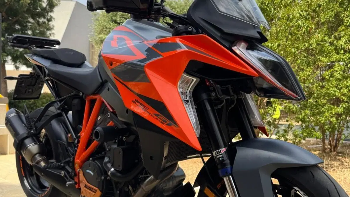 KTM 1290 Super Duke GT (2021 - 25)  (2)