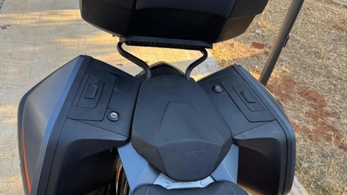 KTM 1290 Super Duke GT (2021 - 25)  (11)