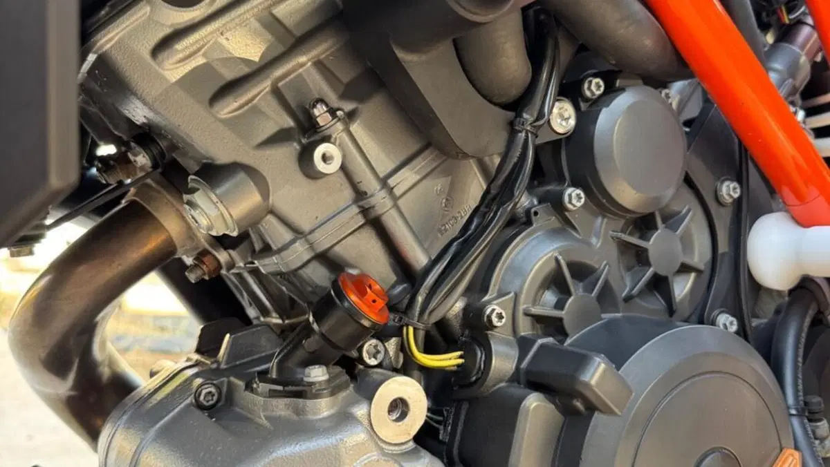 KTM 1290 Super Duke GT (2021 - 25)  (13)