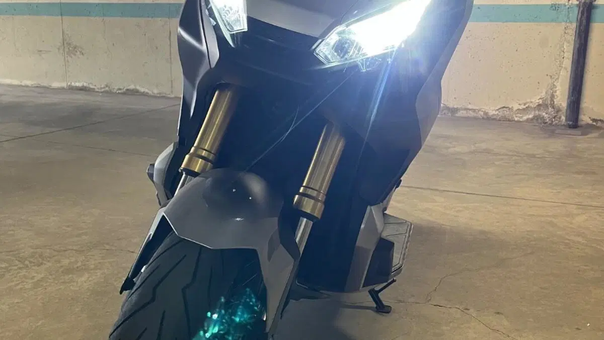Honda X-ADV 750 Travel Edition (2017)  (5)