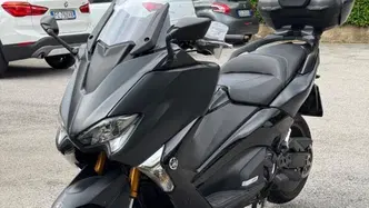 Yamaha T-Max 530 DX (2017 - 19) usata