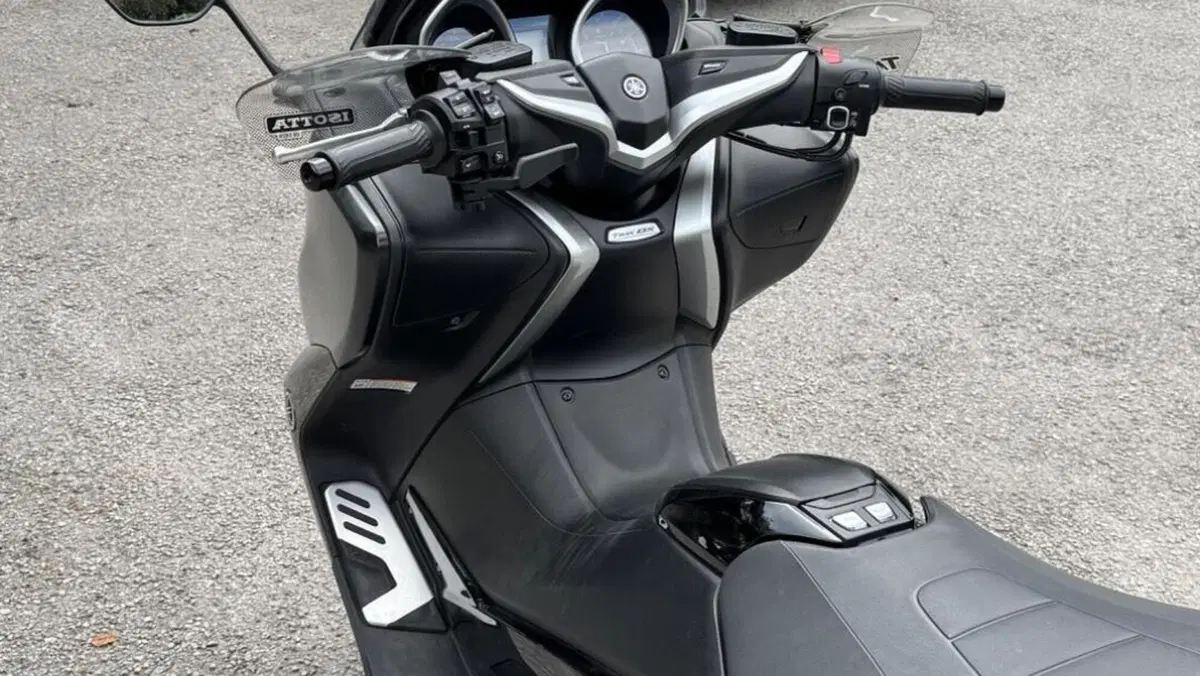 Yamaha T-Max 530 DX (2017 - 19)  (7)