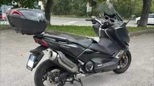 Yamaha T-Max 530 DX (2017 - 19)  (8)