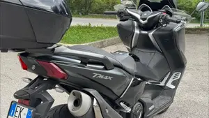 Yamaha T-Max 530 DX (2017 - 19)  (9)