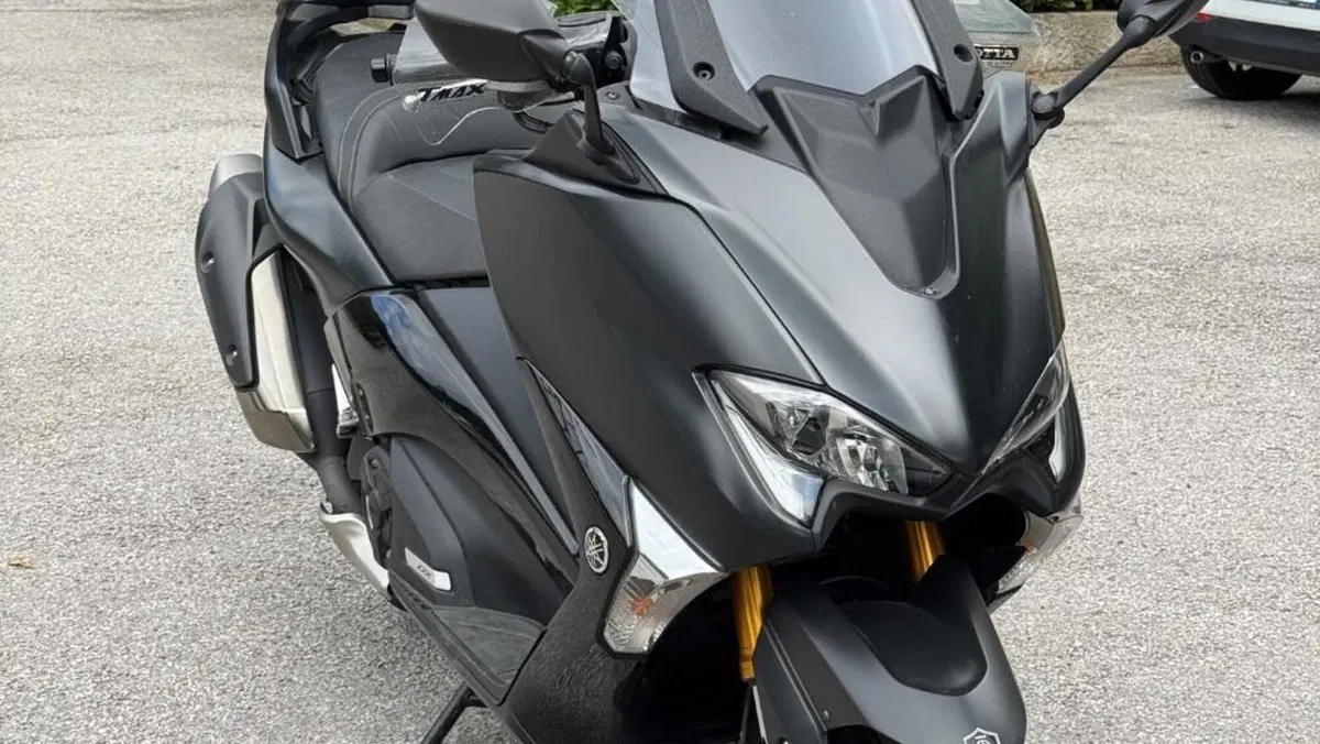 Yamaha T-Max 530 DX (2017 - 19)  (12)