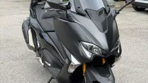 Yamaha T-Max 530 DX (2017 - 19)  (12)