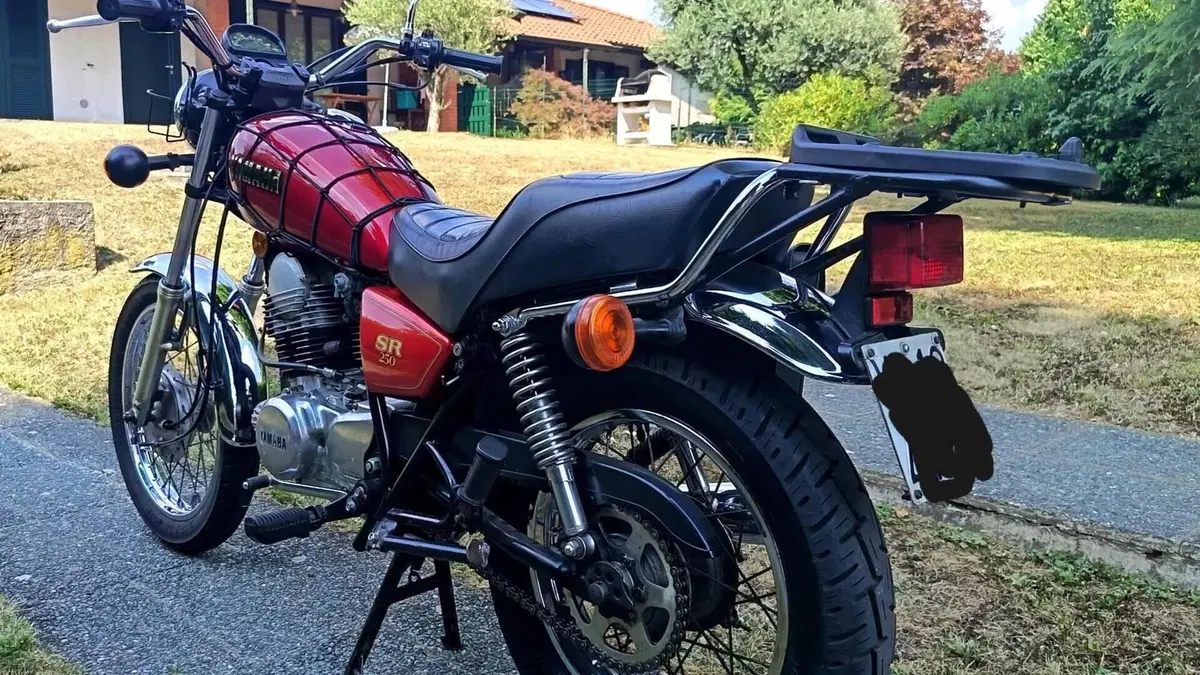 Yamaha   (3)