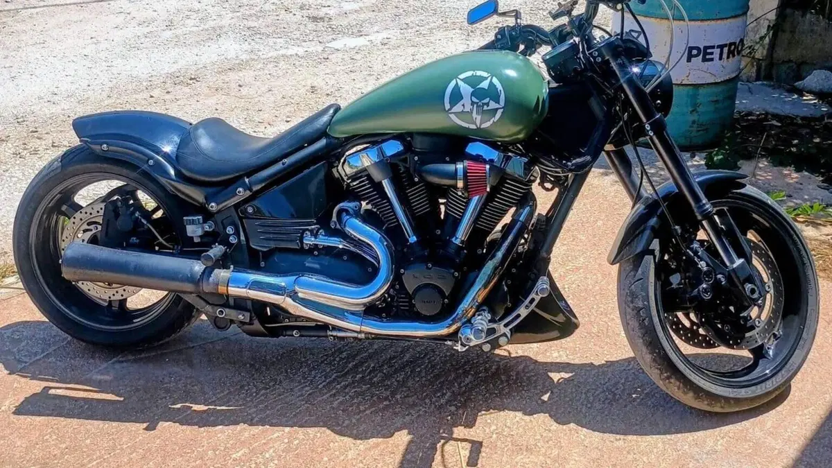 Yamaha XV 1700 Warrior  (2)